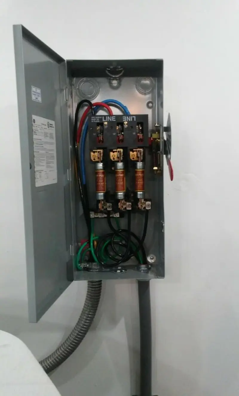 Three-phase disconnect switch installed for Smoke Detector Installation in Castaic